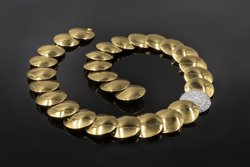 TIFFANY & CO.