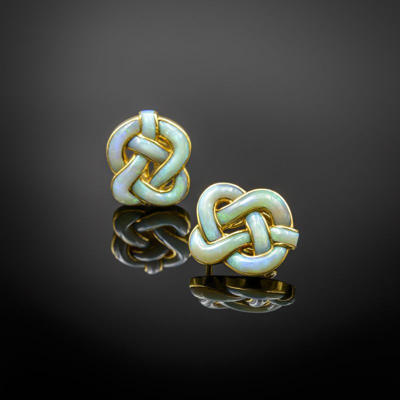 TIFFANY & CO.